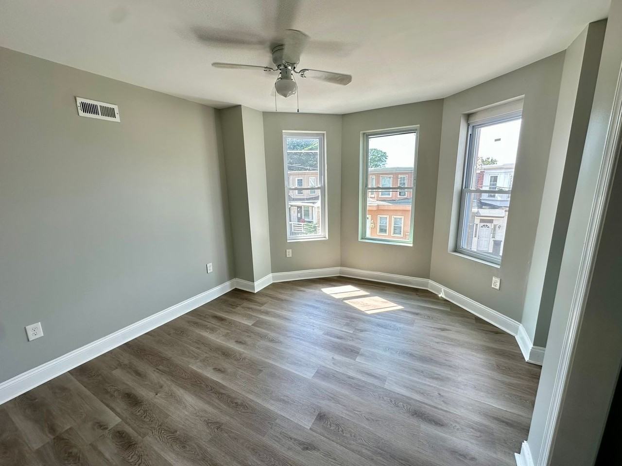 5714 Belmar Ter - Photo 2 of 12