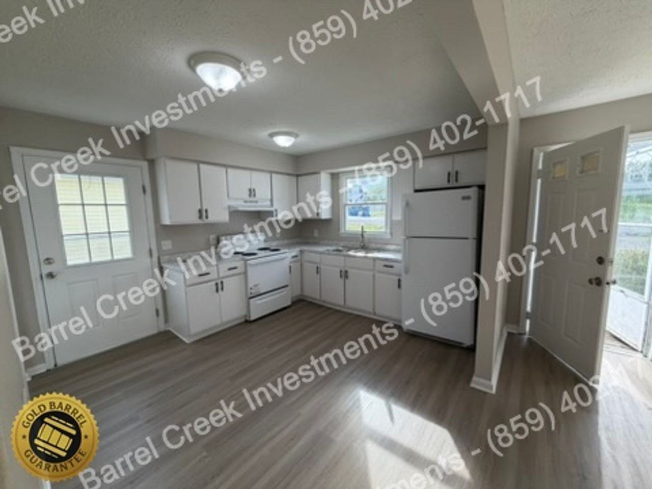 417 Earl St - Photo 2 of 14
