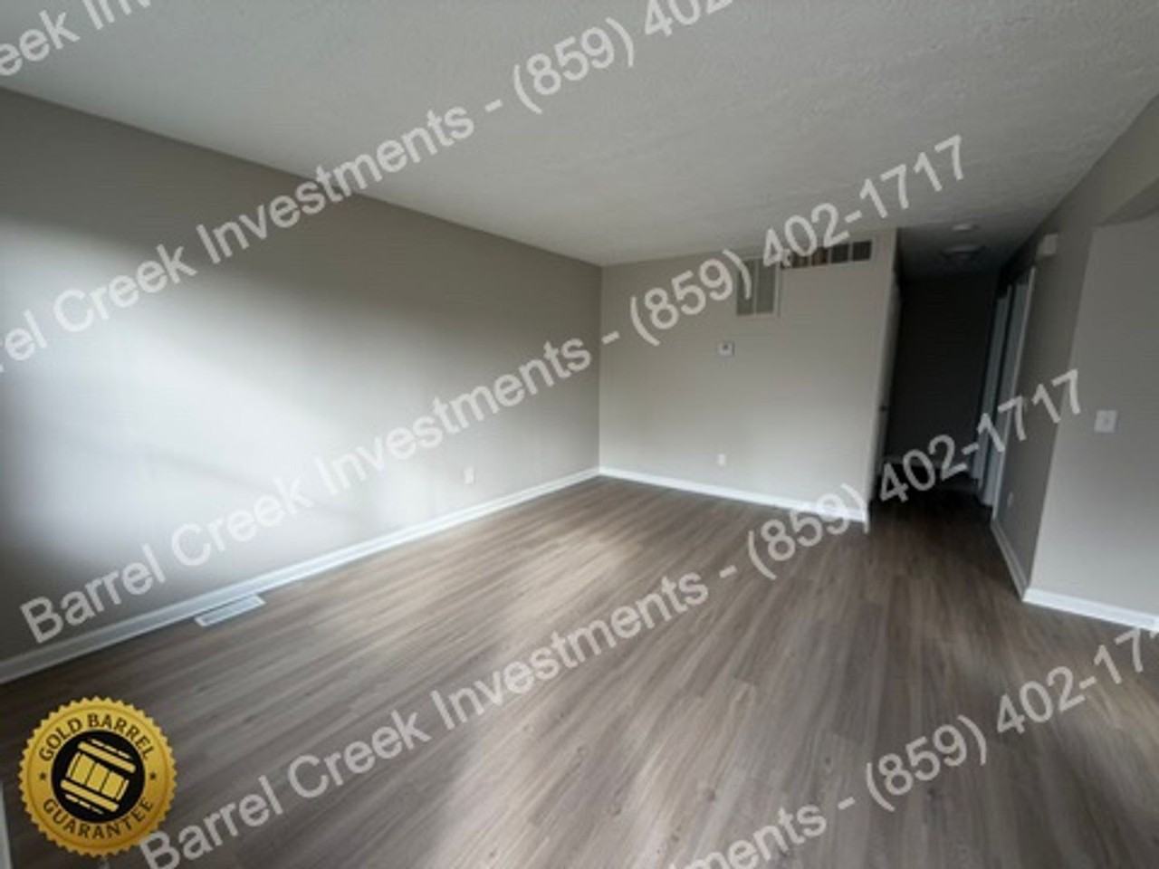 417 Earl St - Photo 3 of 14