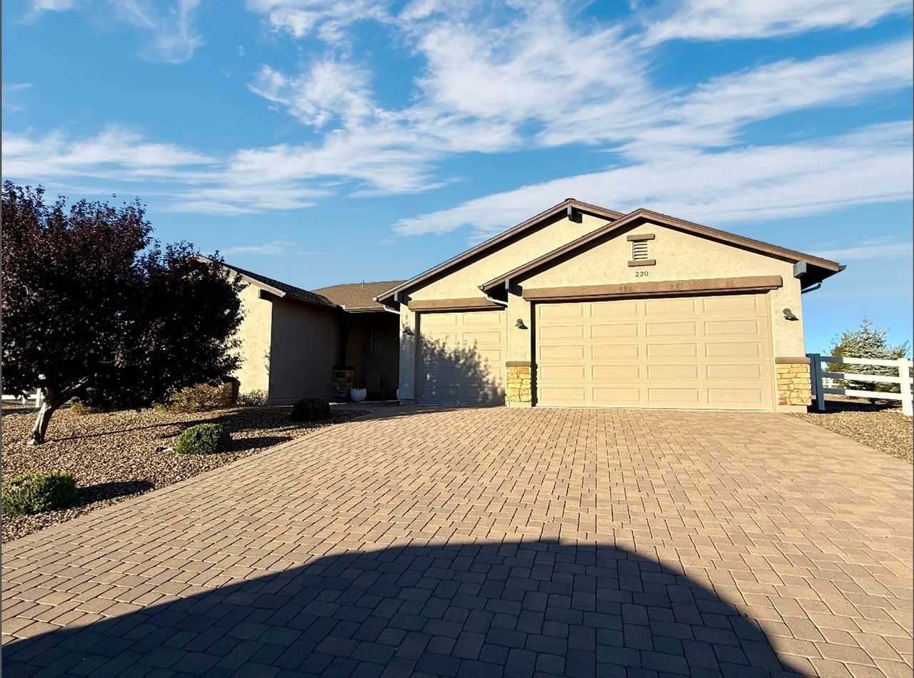 220 220 Mackenzie Rose Dr - Photo 2 of 20