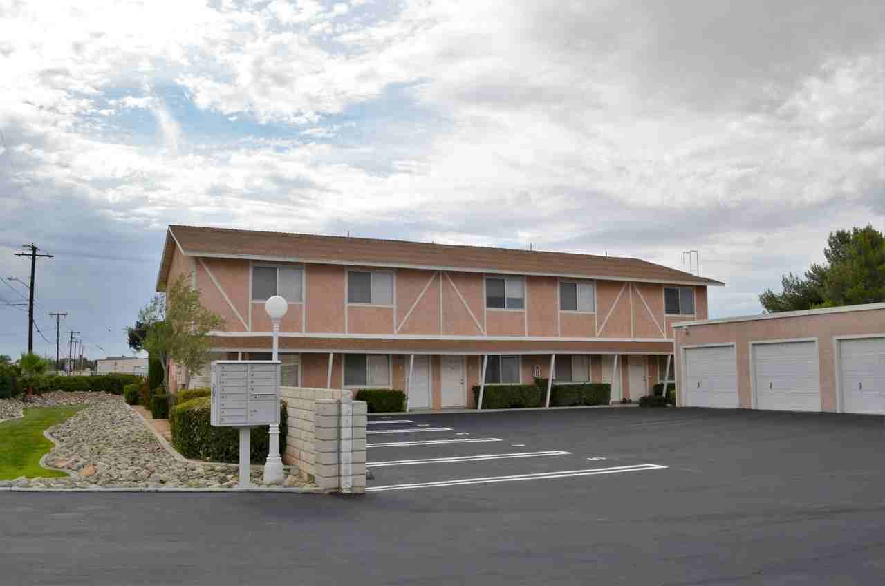 Desert Rose - Photo 2 of 20