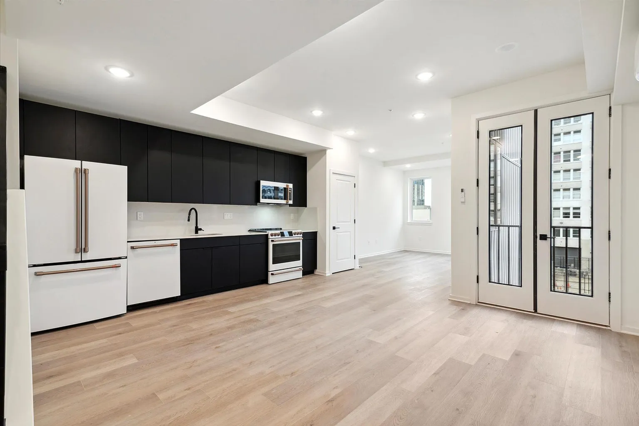 225 N 12th St - Photo 5 of 50