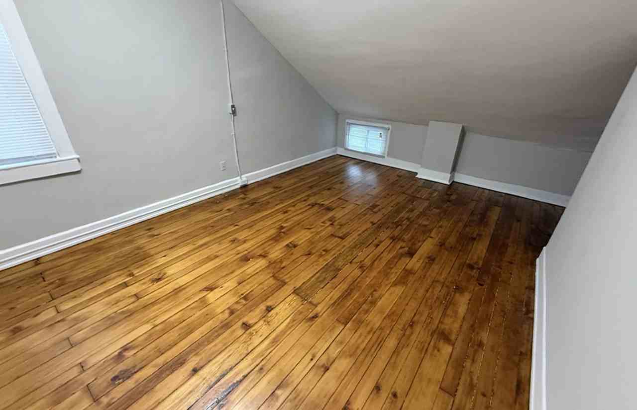 2825 Glendora Ave - Photo 2 of 10