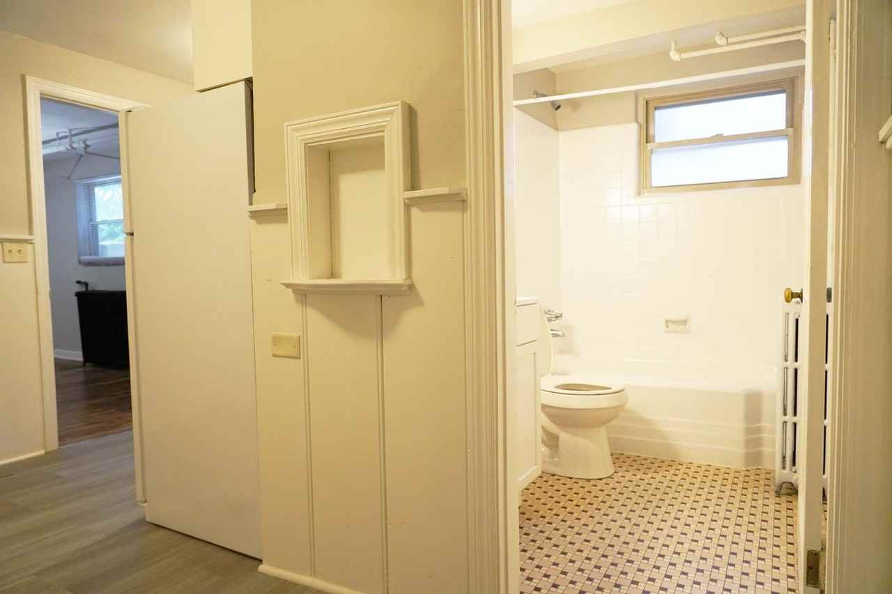 Clifton 3025 - Photo 6 of 21