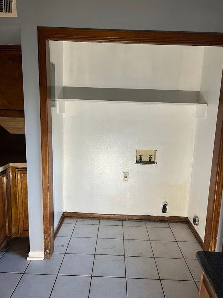 3412 Yorkfield Dr - Photo 3 of 6