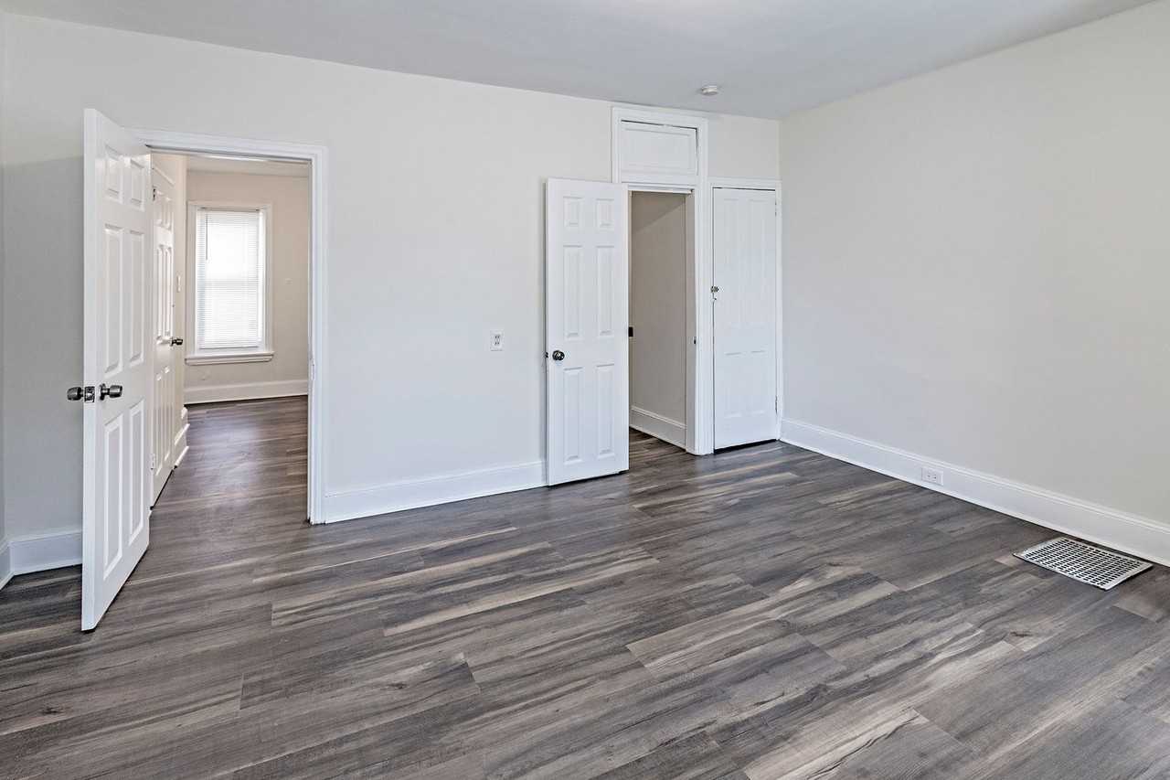 2218 Tatnall Street - Photo 2 of 15