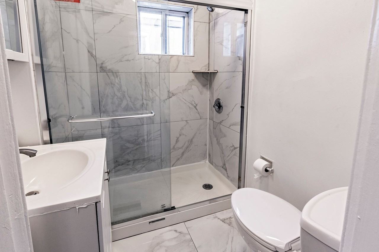 2218 Tatnall Street - Photo 4 of 15