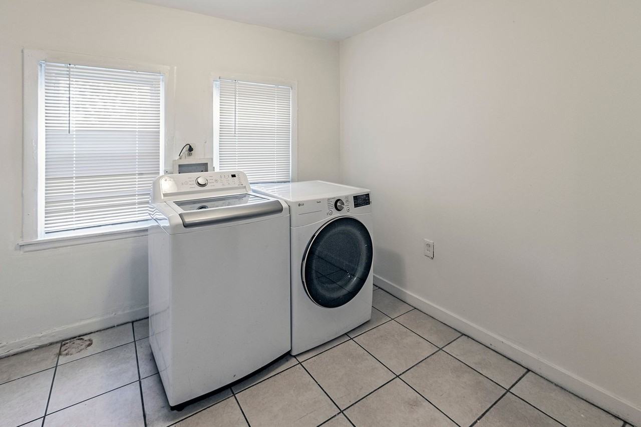 2218 Tatnall Street - Photo 6 of 15