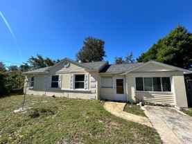 427 S Macarthur Ave - Photo 1 of 1