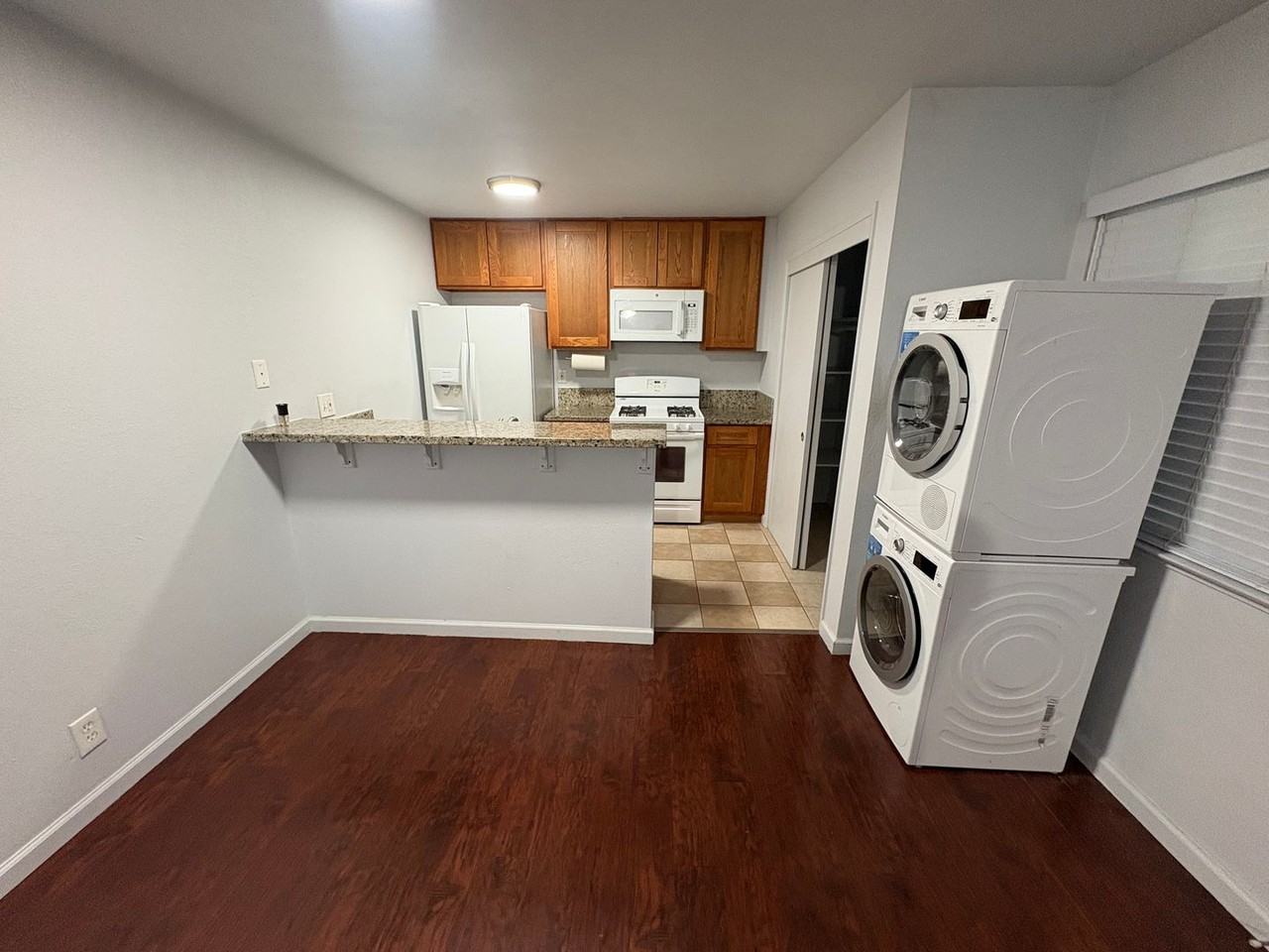 5912 Walerga Rd - Photo 5 of 29