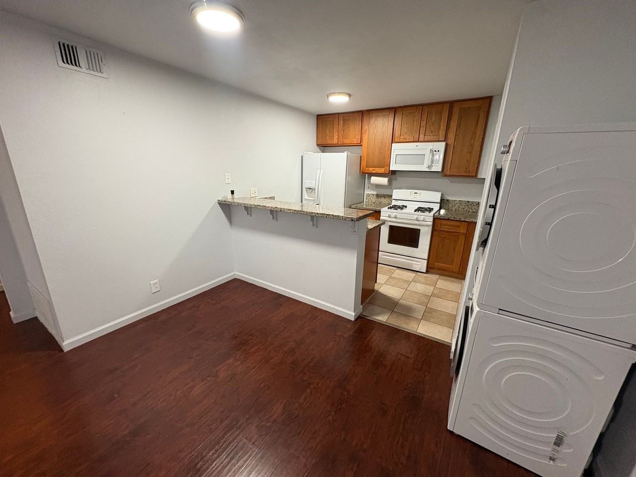 5912 Walerga Rd - Photo 6 of 29