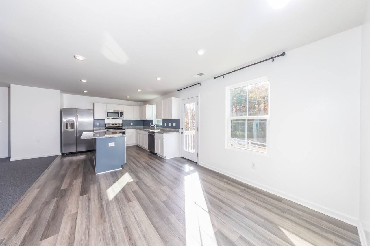 116 Makayla Dr - Photo 5 of 16