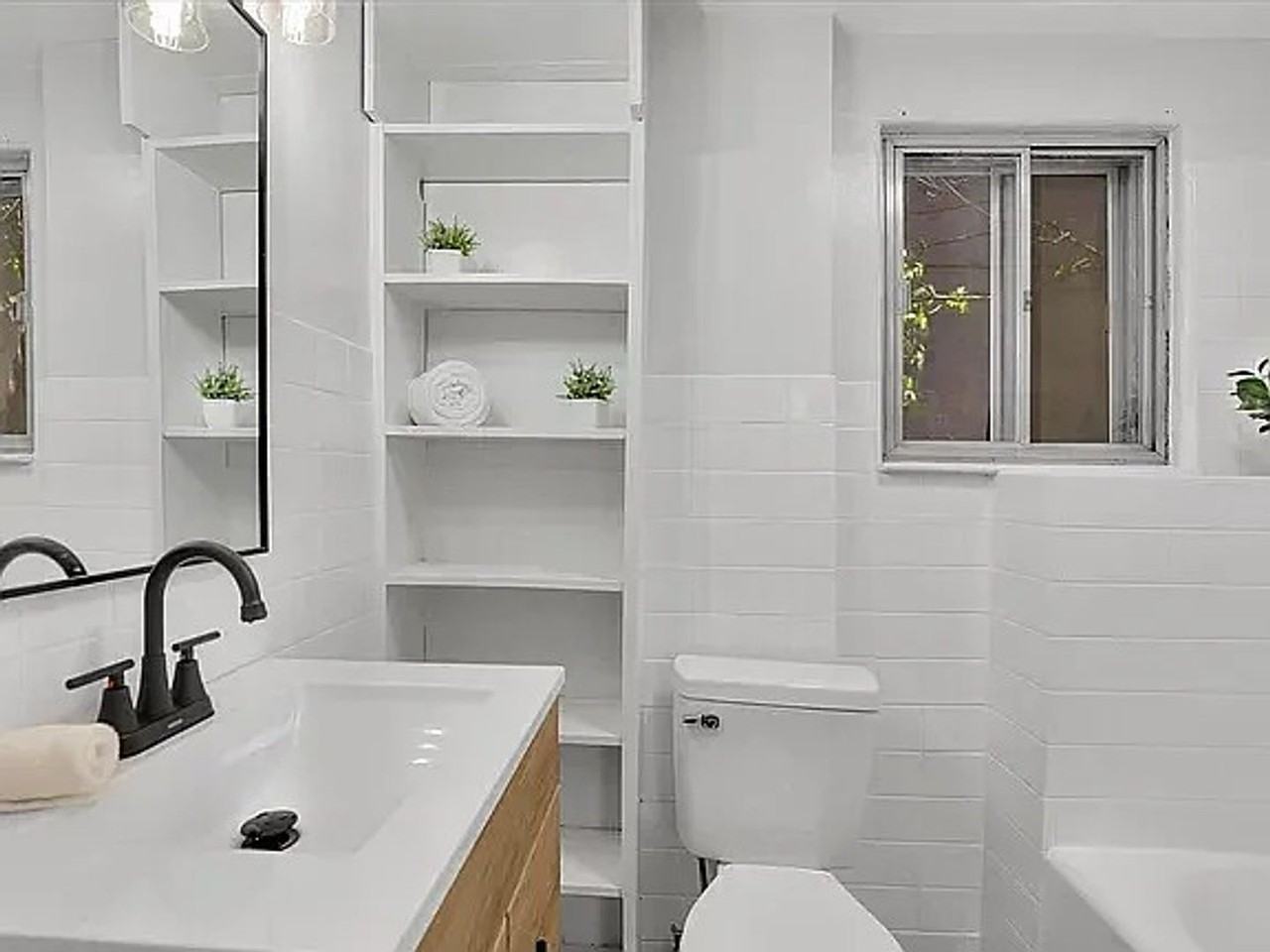 302 E Ermina Ave - Photo 5 of 9