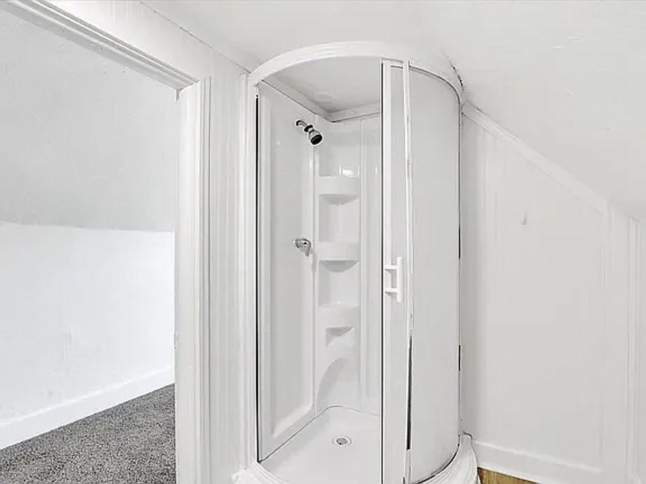 302 E Ermina Ave - Photo 6 of 9