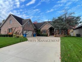 5023 S Burrows Ave - Photo 1 of 1