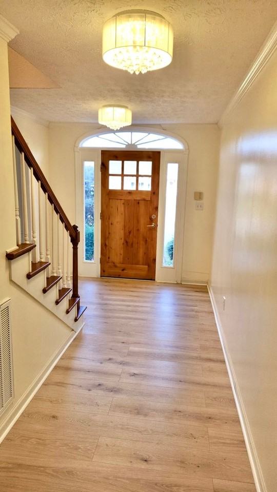 3901 South Lake Boulevard - Photo 4 of 25