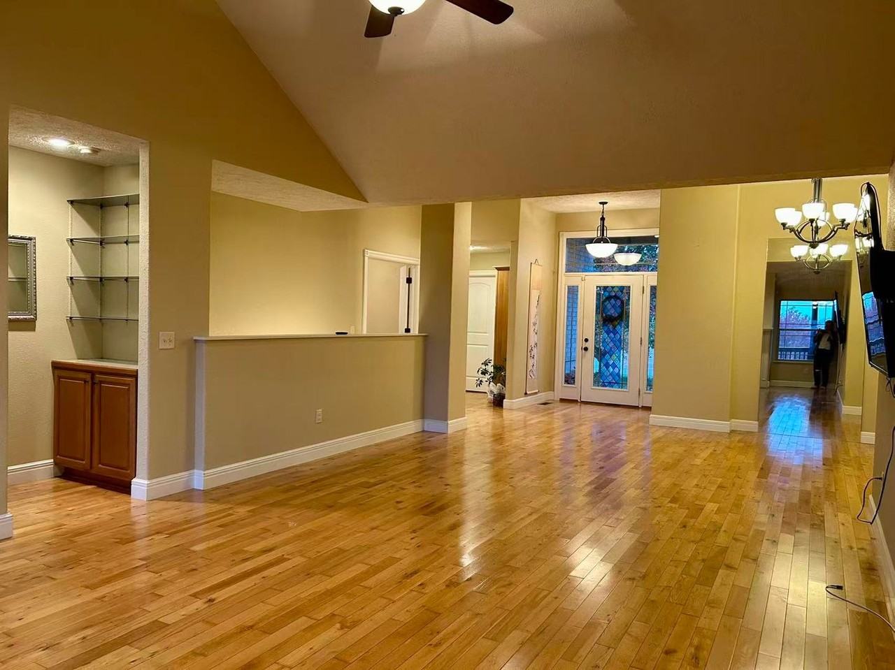 4665 West Blackfoot Street - Photo 5 of 50