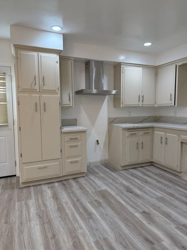 12747 Vose St - Photo 3 of 17