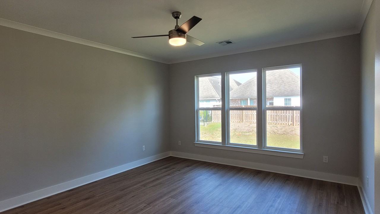 3043 Creekmere Ln - Photo 2 of 16