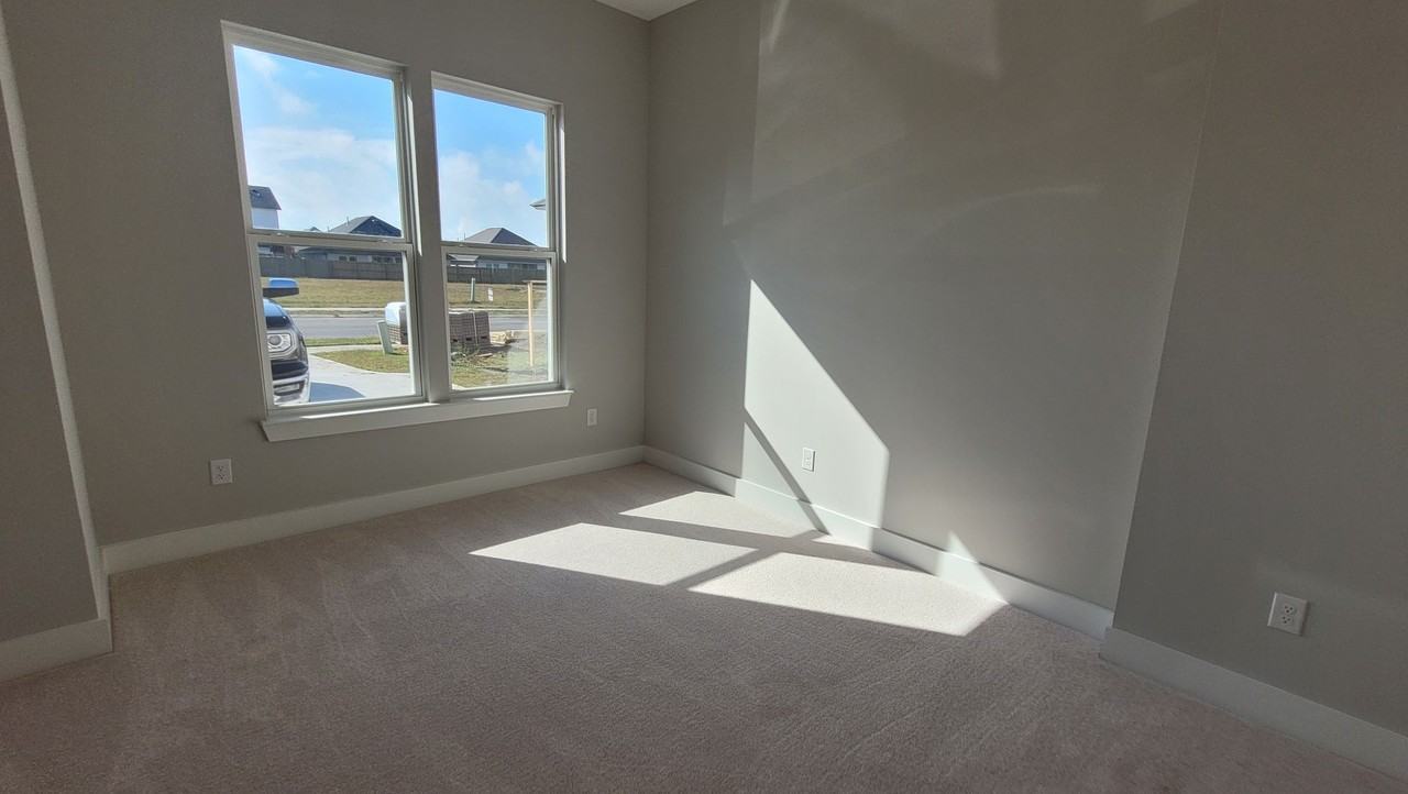 3043 Creekmere Ln - Photo 7 of 16