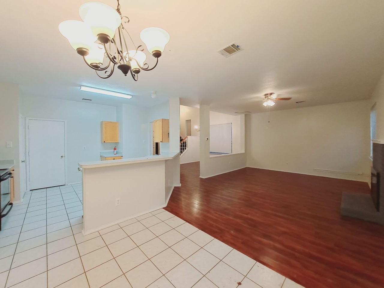 4617 Sandera Ln - Photo 5 of 23