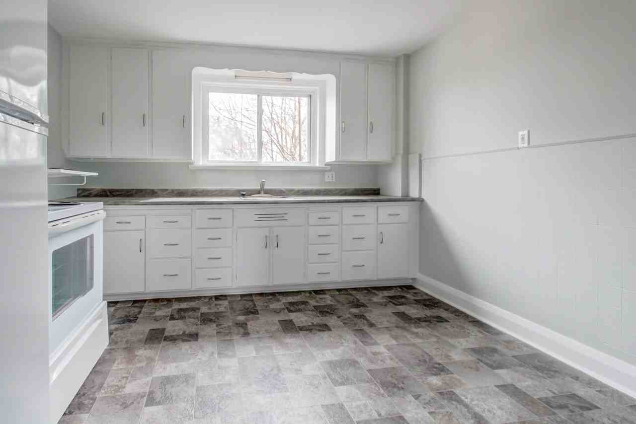 55A Hill St #A - Photo 3 of 9