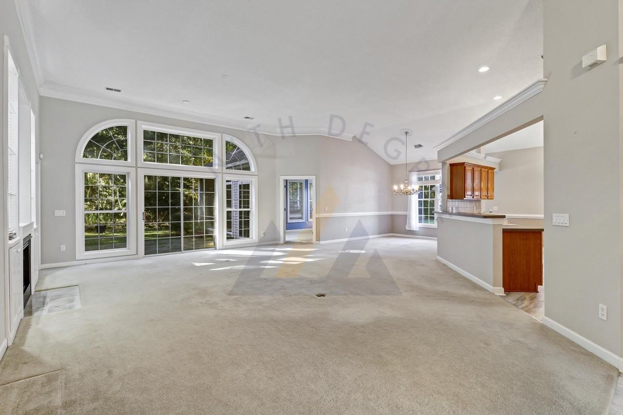 11 Eagle Pointe Cir - Photo 7 of 11