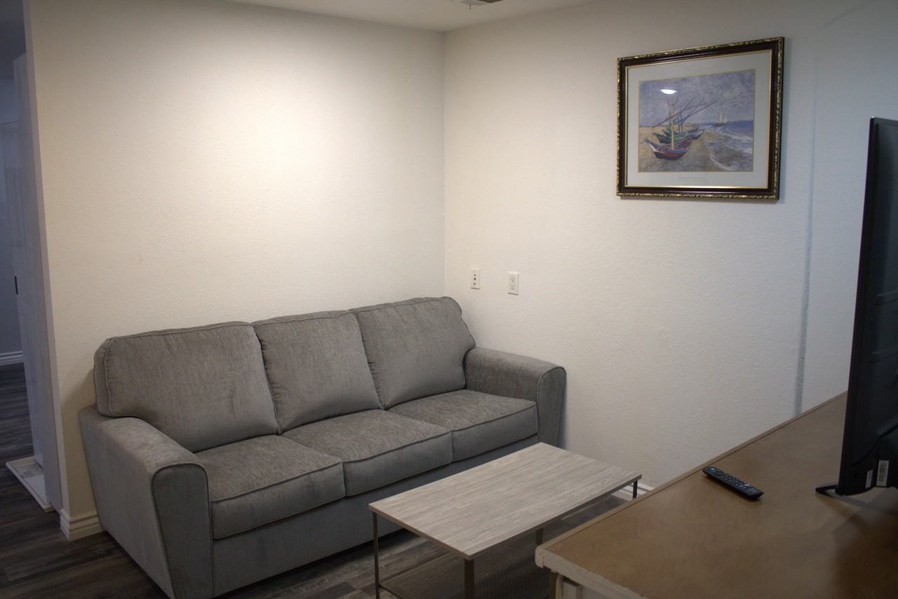 3324 W Avenue J10 - Photo 4 of 16