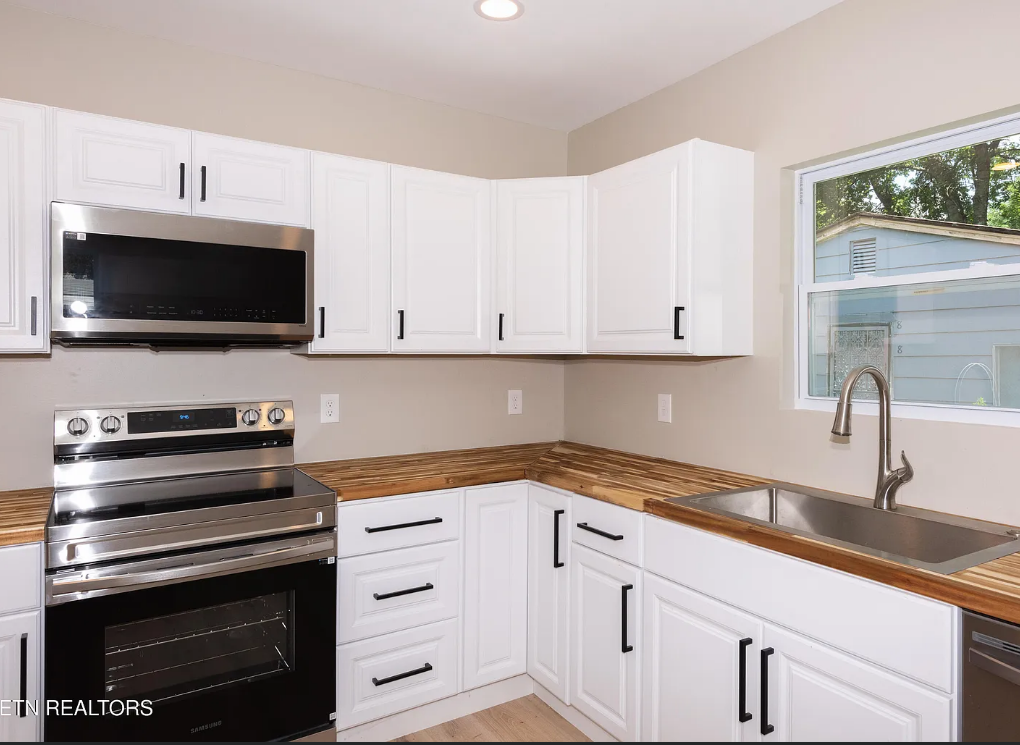 830 Vermont Ave #NA - Photo 2 of 16