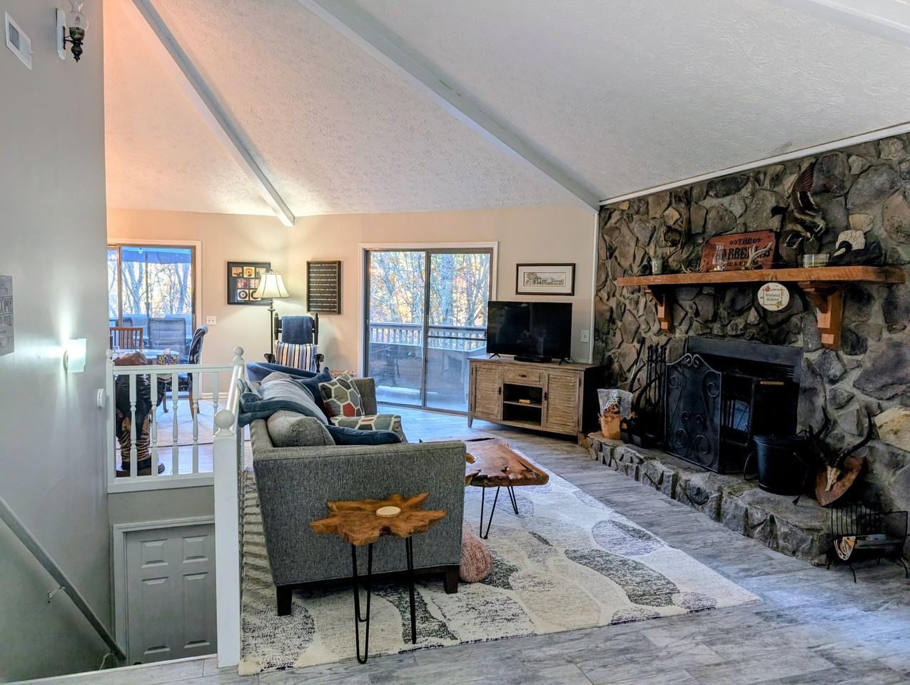 842 Alpine Dr #NA - Photo 2 of 25