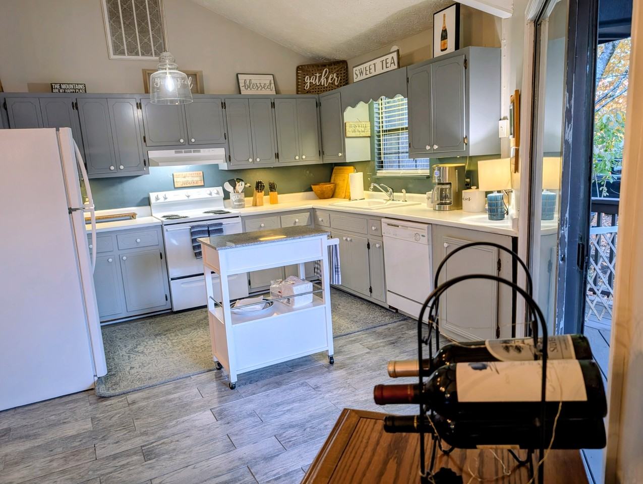 842 Alpine Dr #NA - Photo 7 of 25