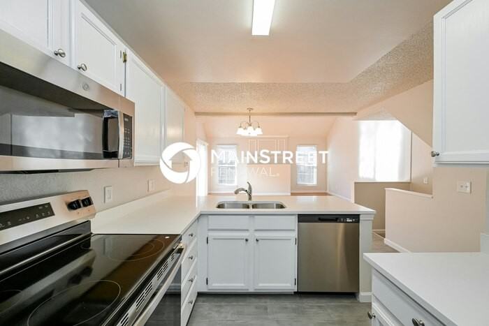 9844 Fairwood Street - Photo 7 of 20