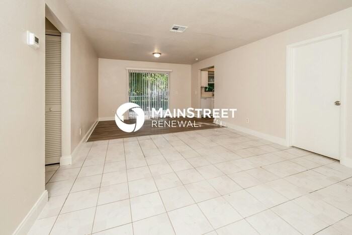 586 Udell Ln - Photo 2 of 18