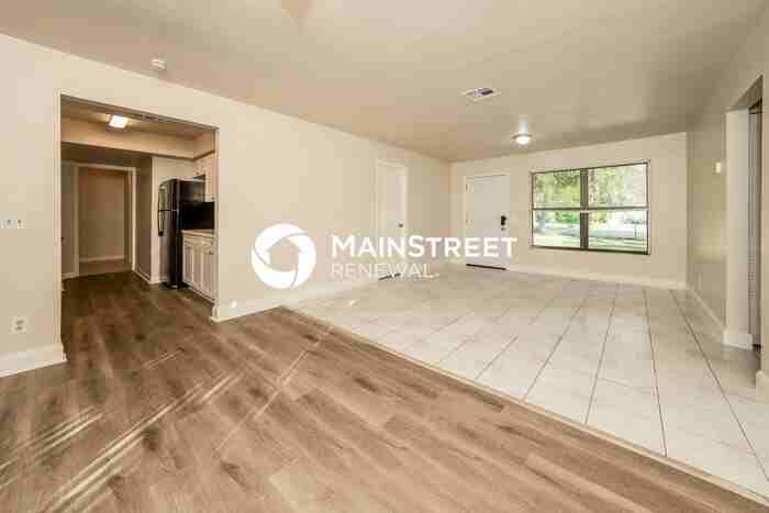 586 Udell Ln - Photo 5 of 18