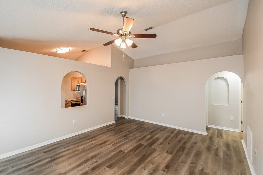 3478 Talisman Dr - Photo 5 of 16