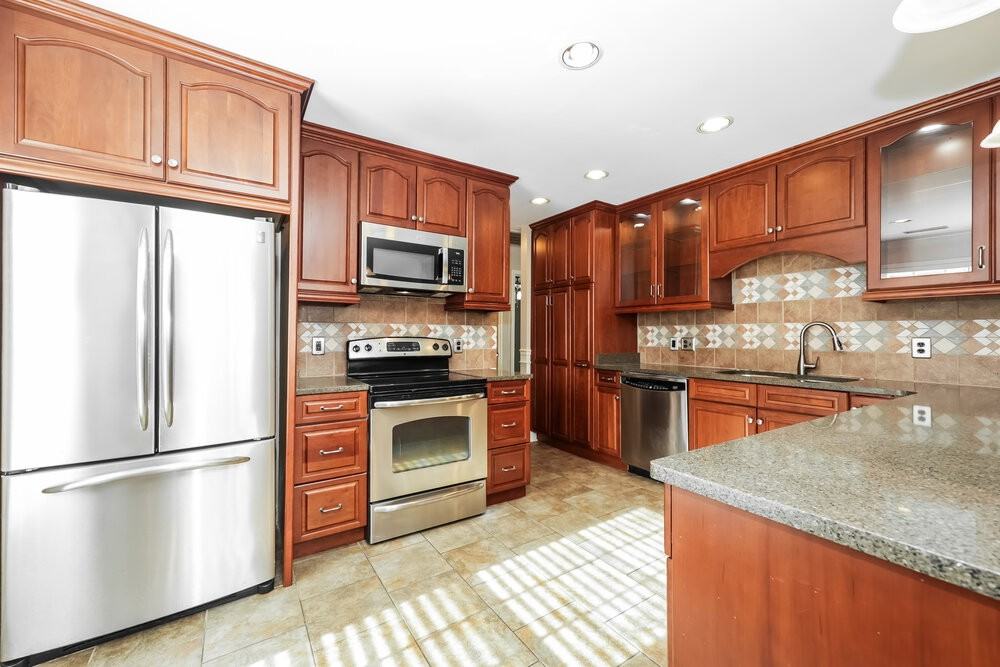 4021 Wisdom Way - Photo 7 of 17