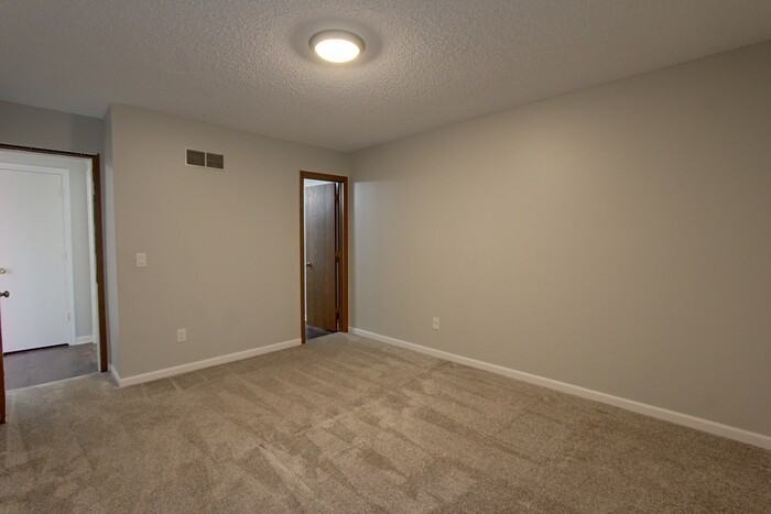 6638 Kara Dr - Photo 6 of 16