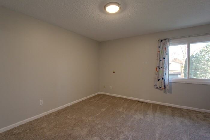 6638 Kara Dr - Photo 7 of 16