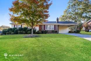 301 Pineridge Dr - Photo 1 of 1