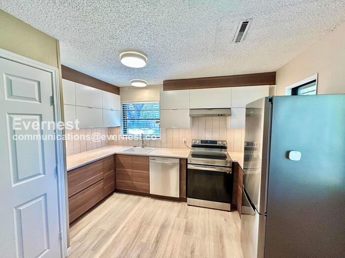 5408 Waltham Ave - Photo 2 of 25