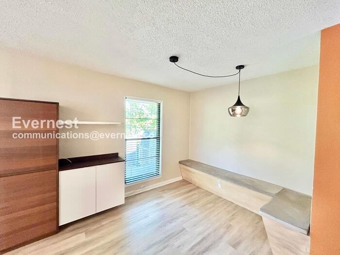 5408 Waltham Ave - Photo 4 of 25