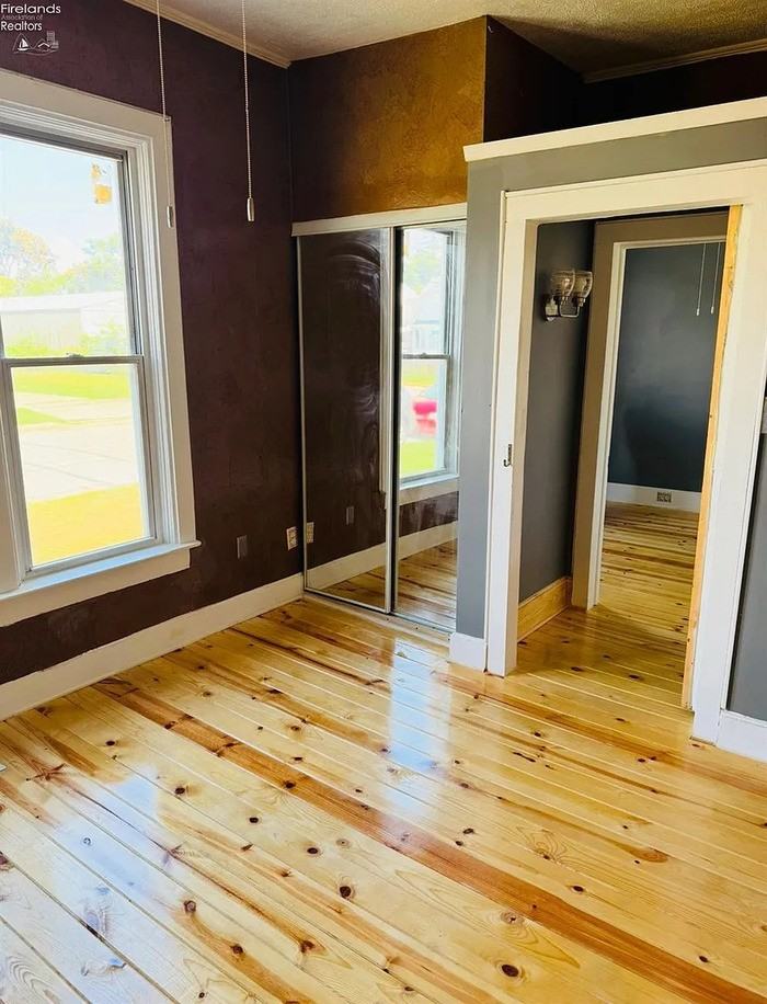 404 Reese St - Photo 4 of 7