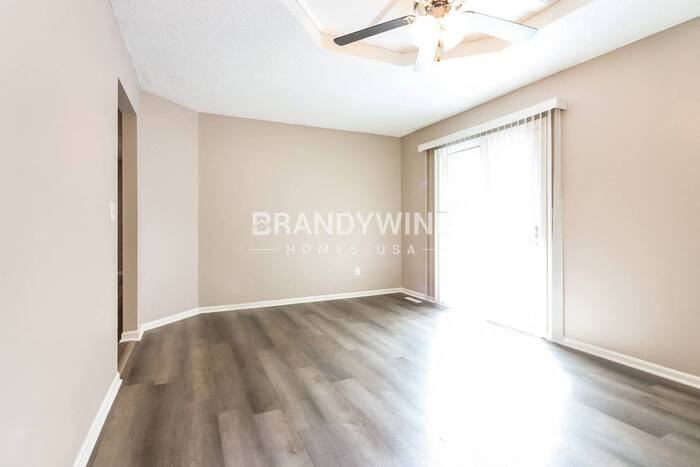 1909 Ne Mckee Ln - Photo 6 of 24