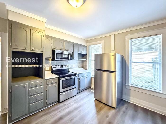 1629 16th Ave S - Photo 3 of 23