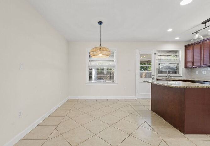 3505 Prescott St N - Photo 6 of 30