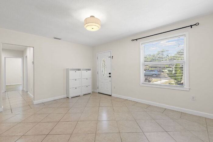 3505 Prescott St N - Photo 7 of 30