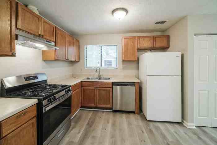 1631 Pecan Log Pl - Photo 7 of 14