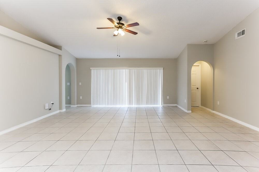 18750 Nw 1st St - Photo 3 of 12