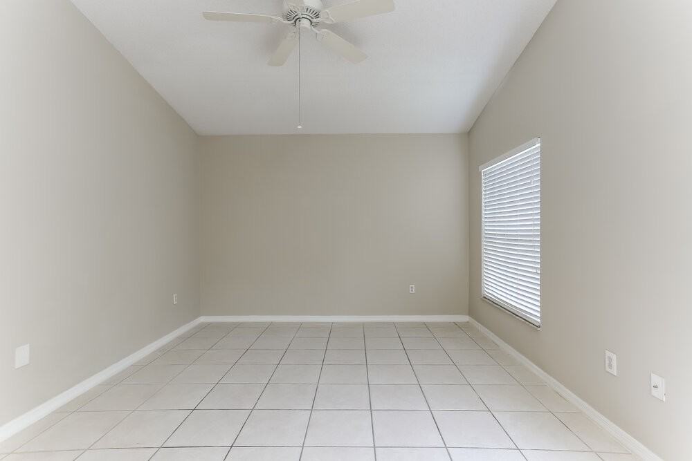 18750 Nw 1st St - Photo 4 of 12