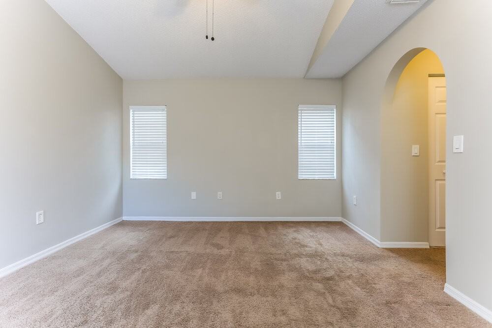 18750 Nw 1st St - Photo 7 of 12